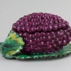 Butter dish with lid - Shaped like a bunch of grapes