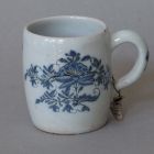 Mug - With Oriental floral decoration