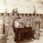 Exhibition photograph - entrance hall of the Hungarian Pavilion with the copy of Miklós Ligeti's Anonymous scuplture, Milan Universal Exposition 1906