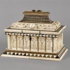 Jewelry casket - with courting scenes