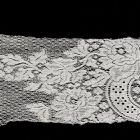 Lace fragment