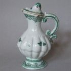 Coffeepot with lid