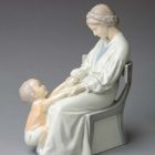 Statuette - Mother playing with her child