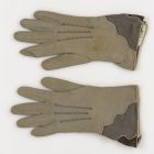 Gloves (one pair)