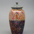 Ornamental vessel with lid - Urn-shaped