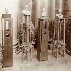 Exhibition photograph - stands for sculptures, Christmas Exhibition of The Association of Applied Arts 1901