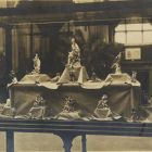 Exhibition photograph - exhibition of Meissen porcelains in the Museum of Applied Arts purchased at the auction of Gusztáv Gerhardt's collection in 1911