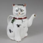 Teapot with lid - in the shape of a cat