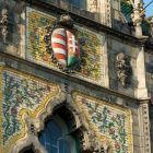 Architectural photograph - coat of arms under the dome of the central projection on the main facade, Museum of Applied Arts