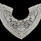 Lace collar