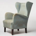 Wing chair