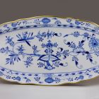 Fish platter - With the so-called onion pattern or Zwiebelmuster (part of a tableware set for 12 persons)