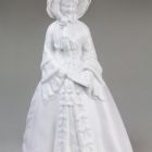 Statuette (figure) - Lady with a fan