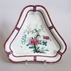 Triangular plate - With chinoiserie decoration (with peony, cherry branch and bamboo leaves)