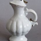 Coffeepot with lid