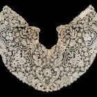 Lace collar - standing collar