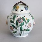 Potpourri vase with lid