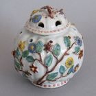 Potpourri vase with lid