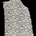 Lace-fabric fragment - Machine made