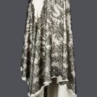 Large lace shawl - Chantilly lace