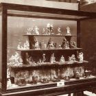 Exhibition photograph - artworks of porcelain of Selma Strasser-Feldau's collection at the exhibition of " Amateur Collectors" of the Museum of Applied Arts 1907 (XII. vitrine)
