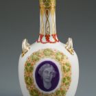 Small vase - With classicising portraits