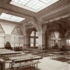 Interior photograph - Mariska Undi: Dining room in the "Népszálló" (People's Hostel), Dózsa György street