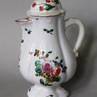 Coffeepot with lid